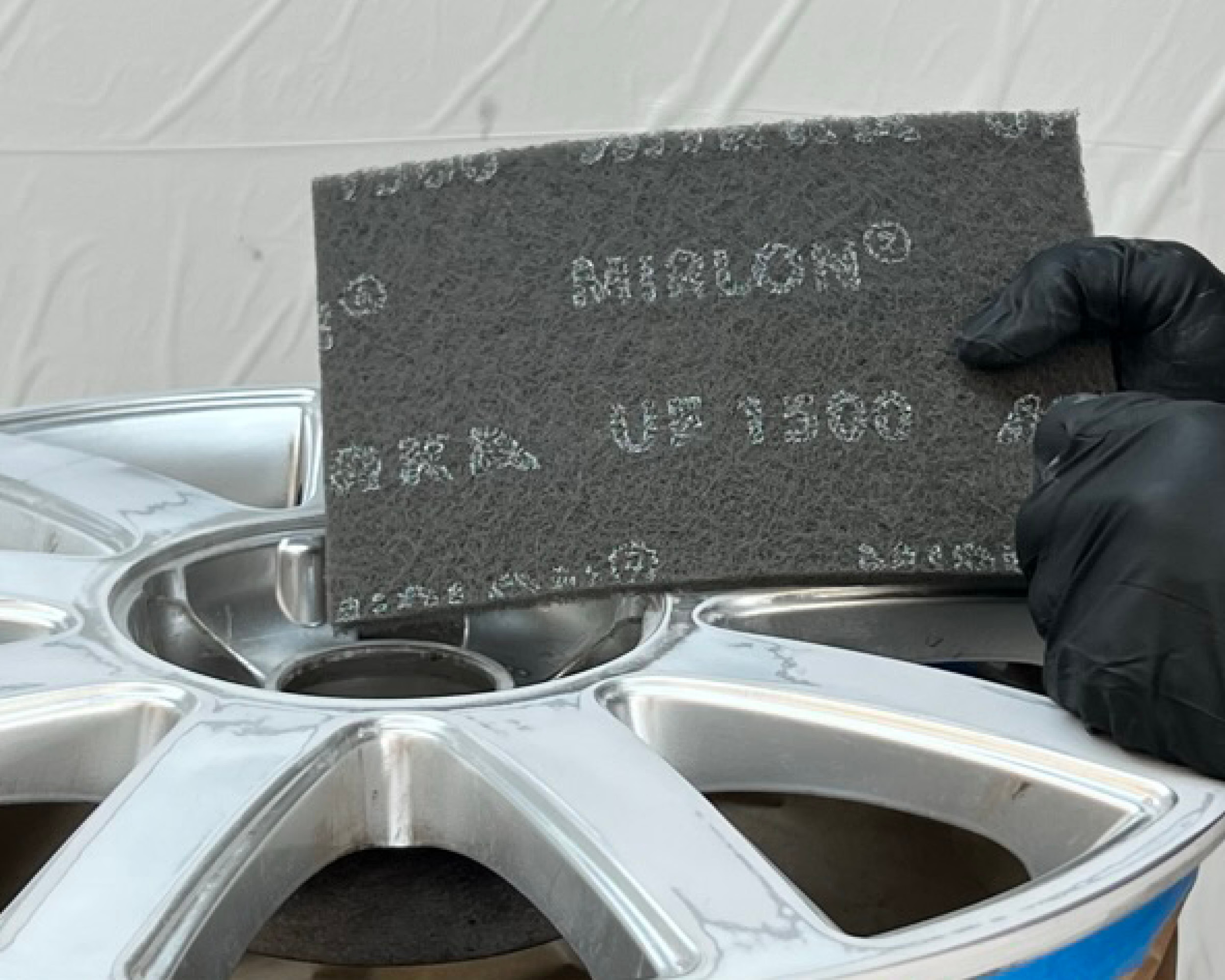 Wheel repair with SprayMax