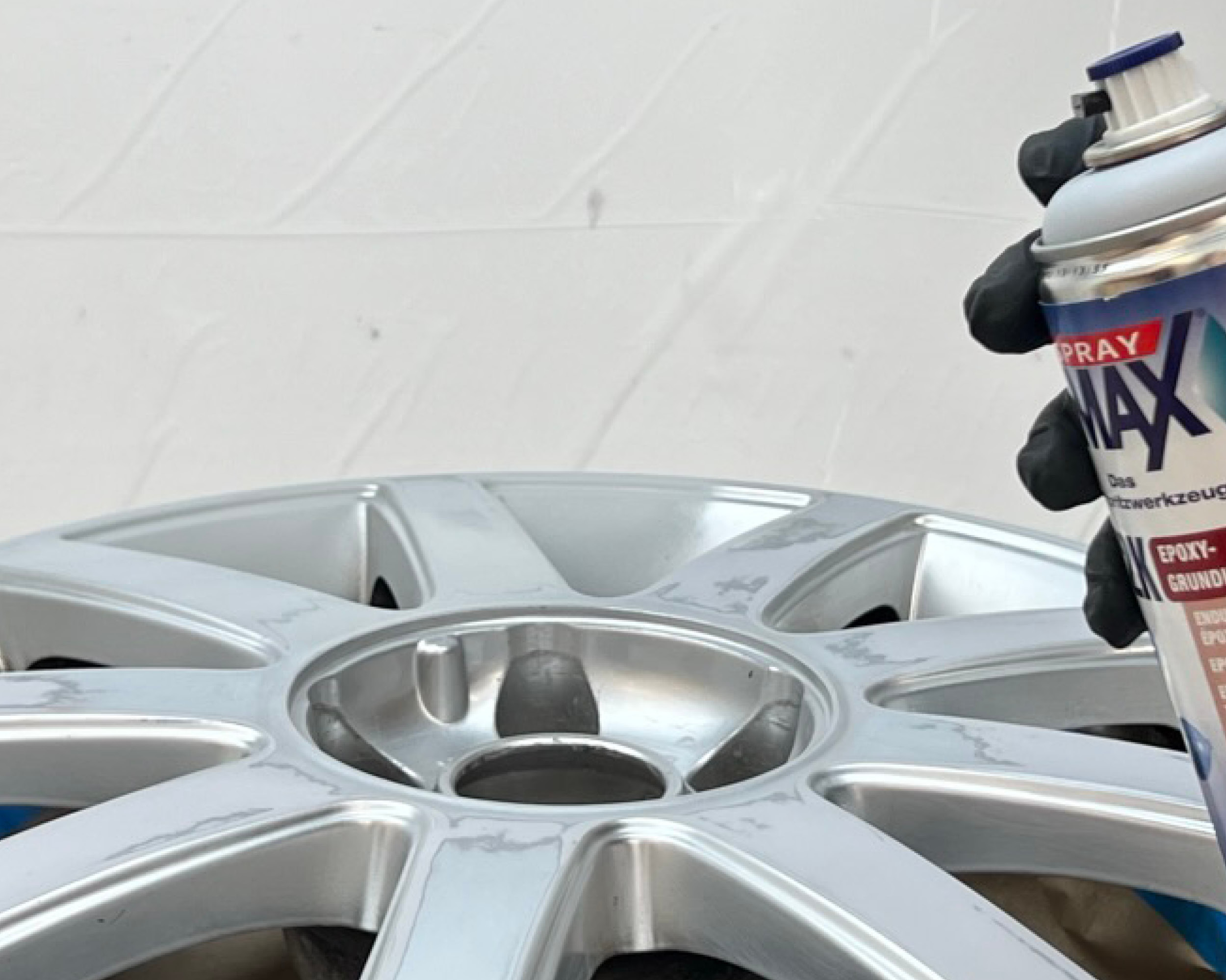 Wheel repair with SprayMax